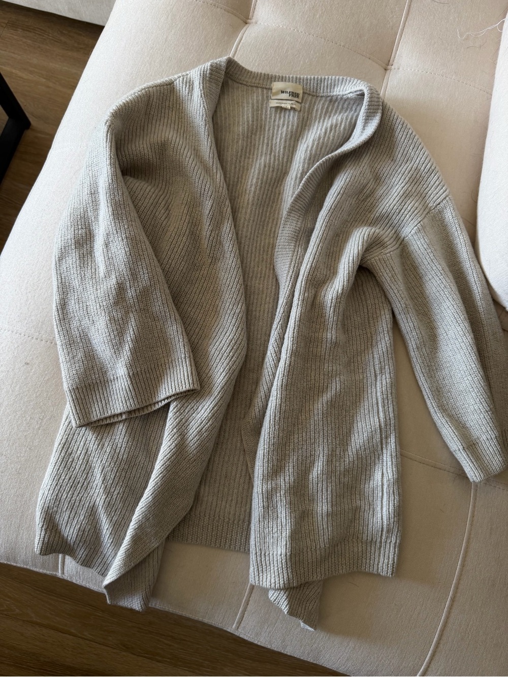 Aritzia Wilfred knit cardigan